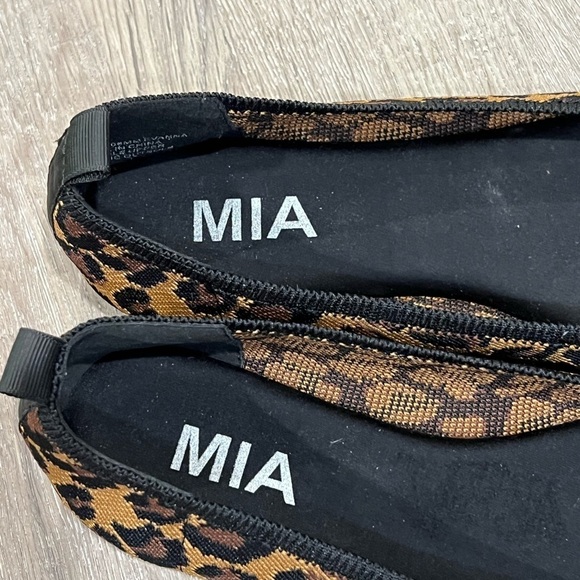 MIA Size 6.5 Cheetah Print Rubber Sole Stretch Ballet Flat Loafer Shoe EUC - Picture 4 of 8